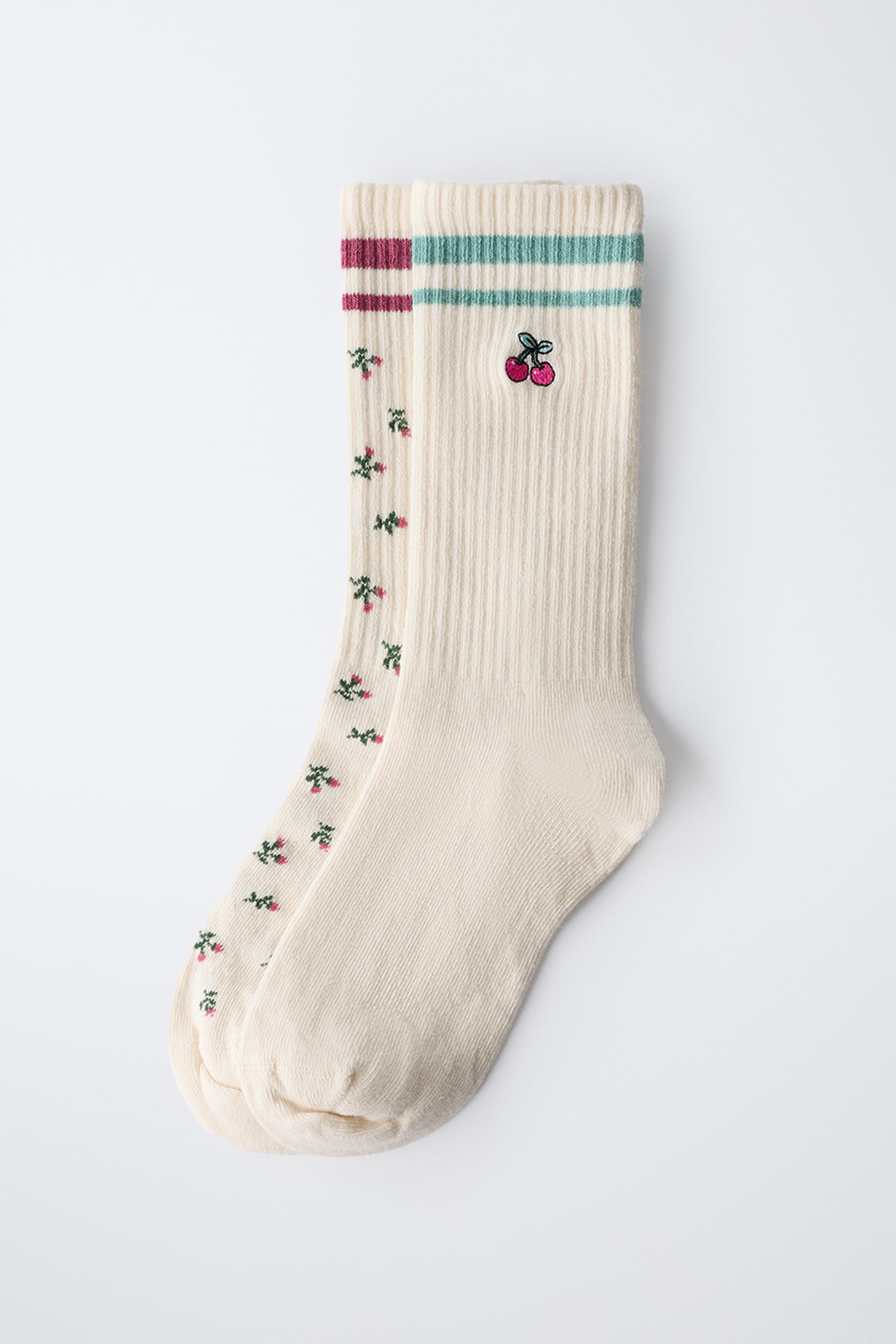 LOT DE DEUX CHAUSSETTES LONGUES FLEURS ET BANDES